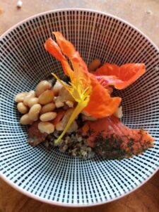 Natto mit Kapuzinmerkresse